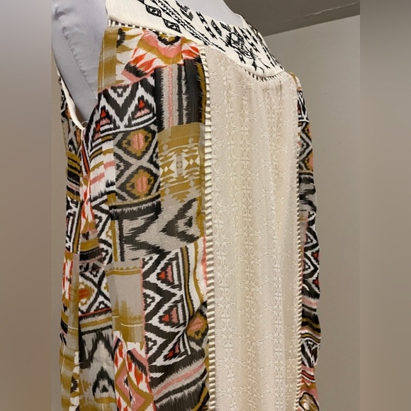 REWIND | Patterned Sleeveless Embroidered Lined Mini Dress - Picture 6 of 10